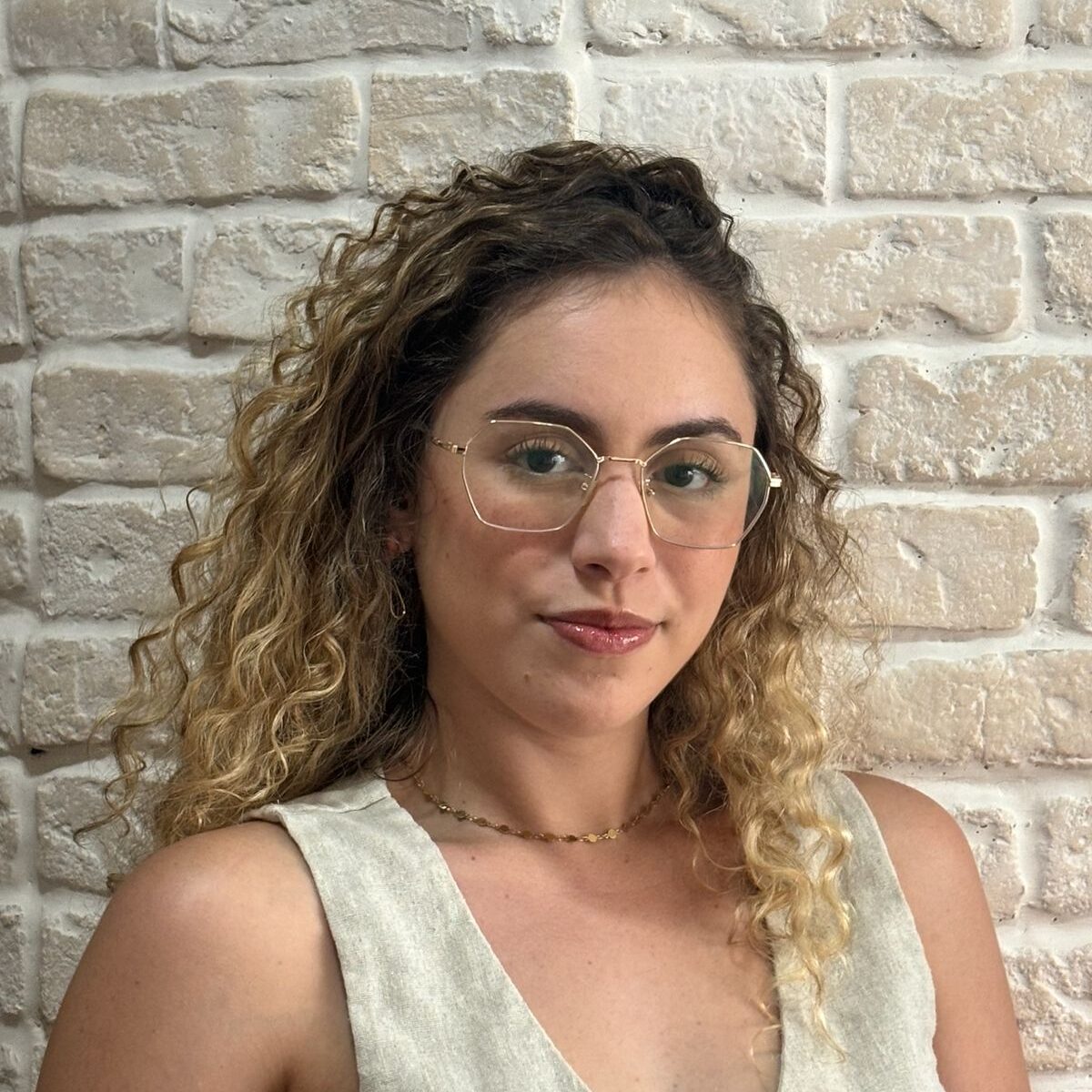 Monique Etes dos Santos Martorelli